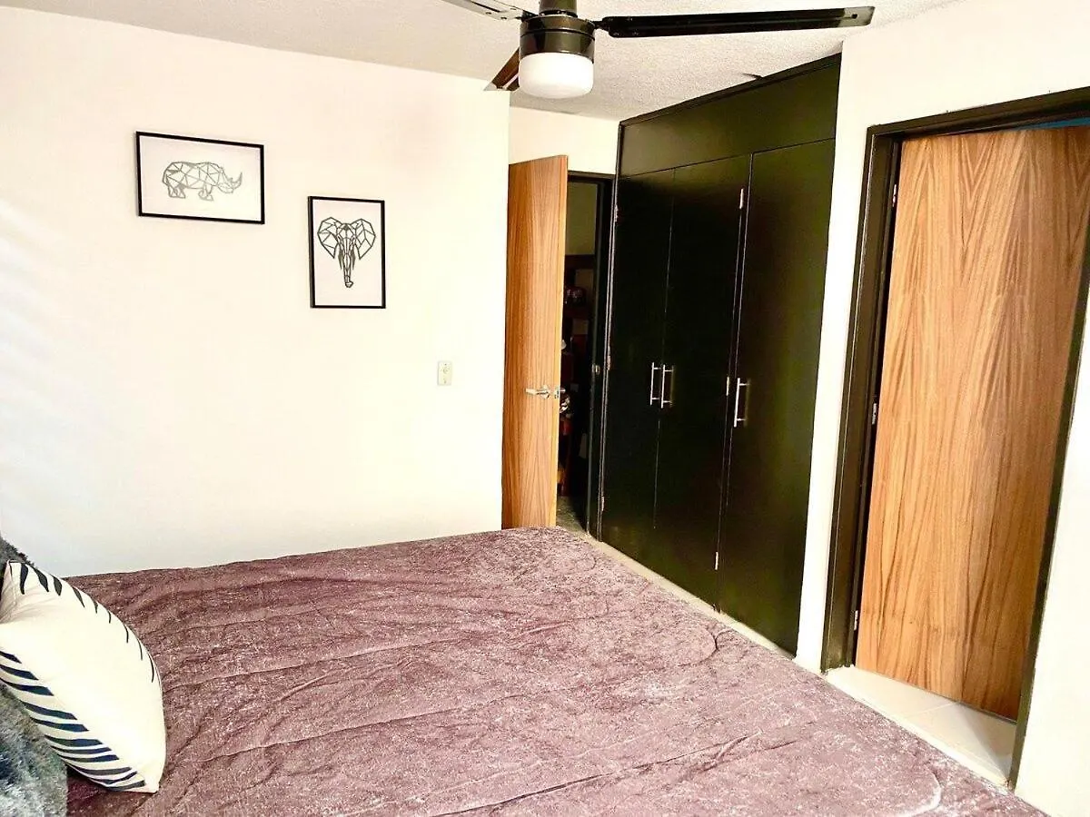 Planta Baja Enorme, Jardín, Parking, Hasta 11 Pax Apartamento Guadalajara