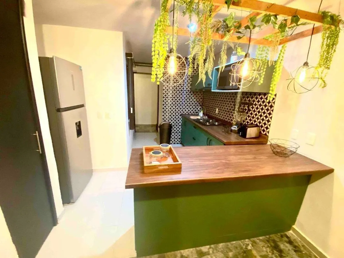 Planta Baja Enorme, Jardín, Parking, Hasta 11 Pax Apartamento Guadalajara