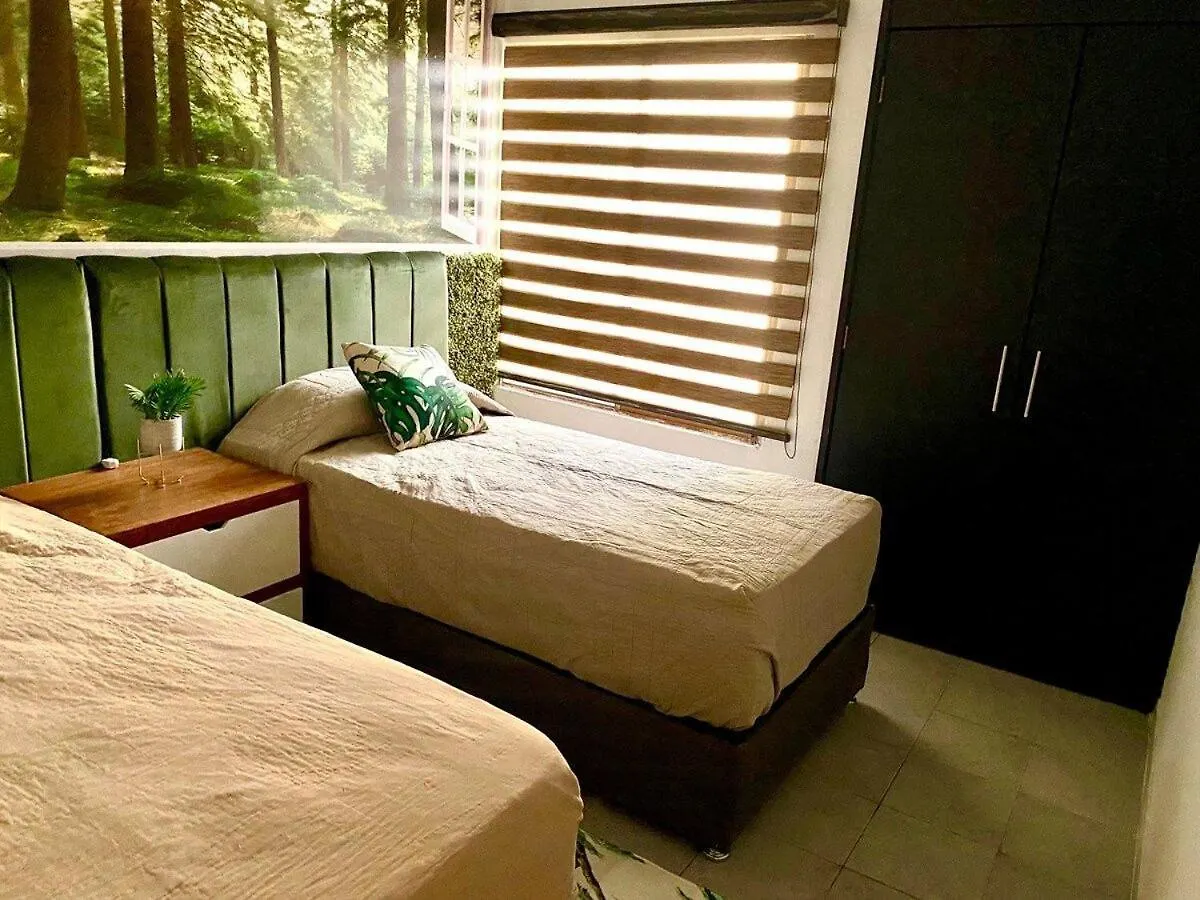 Planta Baja Enorme, Jardín, Parking, Hasta 11 Pax Apartamento Guadalajara México